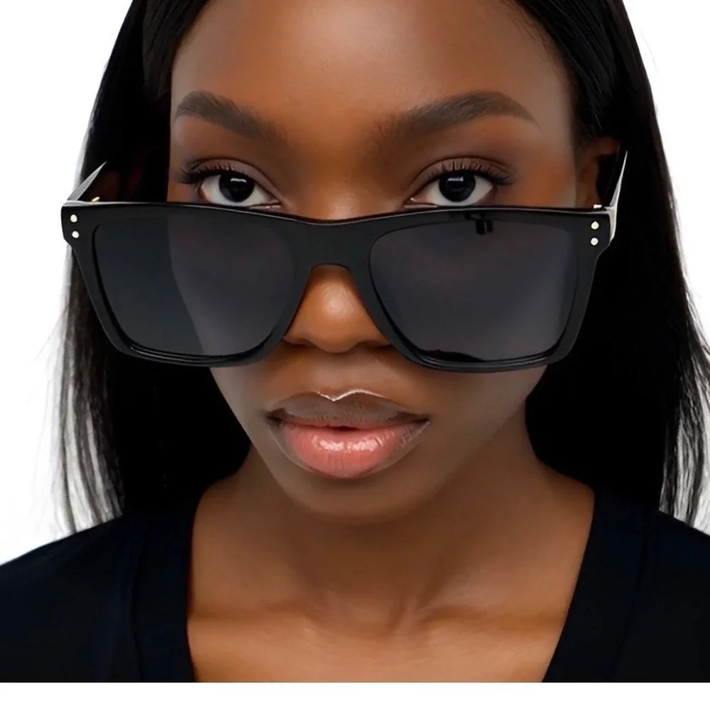 Women Black Sunglasses Gold Accent Modern Fashion Sun‎ Glasses Outdoor Driving